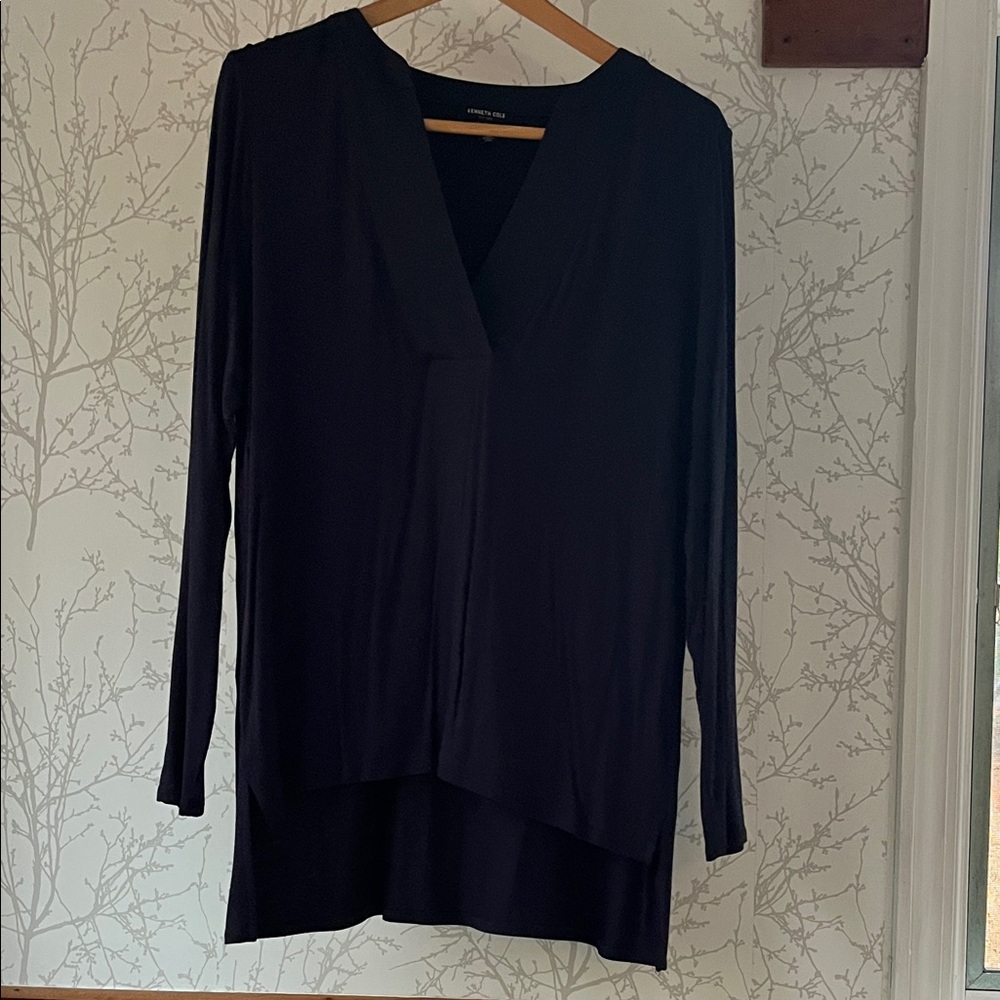 Kenneth Cole Black V-Neck Long Sleeve Tunic Top